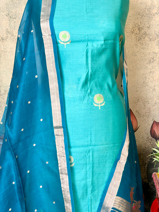 Pure Moonga pattu with kadwa weaving & Meenakari