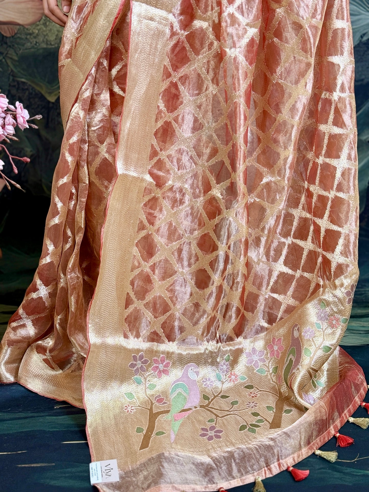 Pure tissue pattu with paithani work