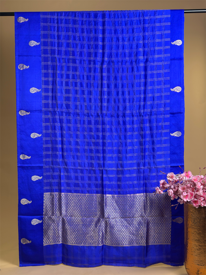Pure raw mango saree with kadwa weaving