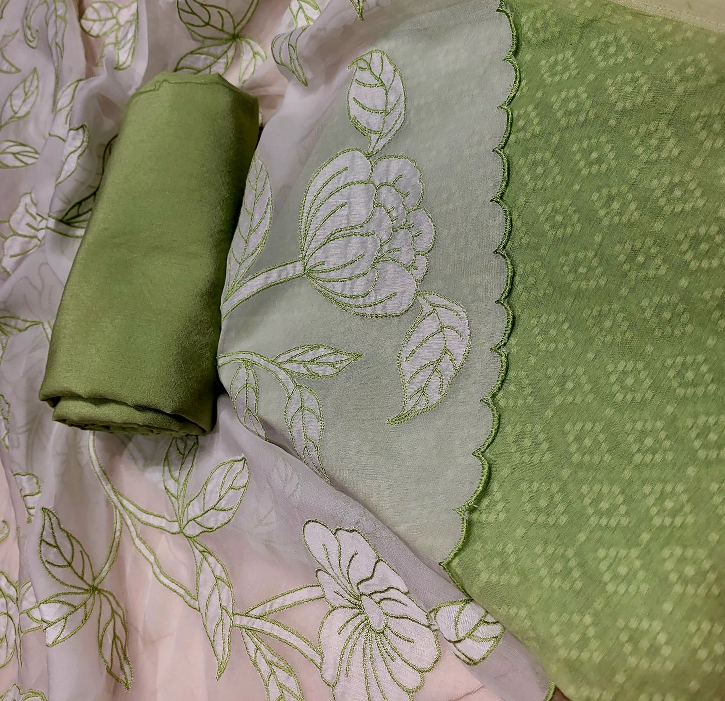 PURE CHANDERI SUIT WITH ORGANZA APPLIQUE DUPPATTA
