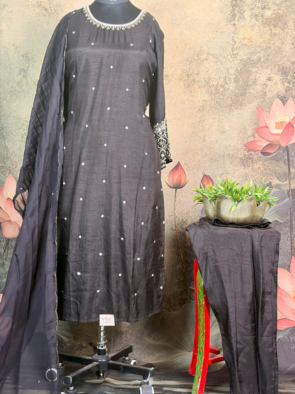 Pure Dola silk with handwork