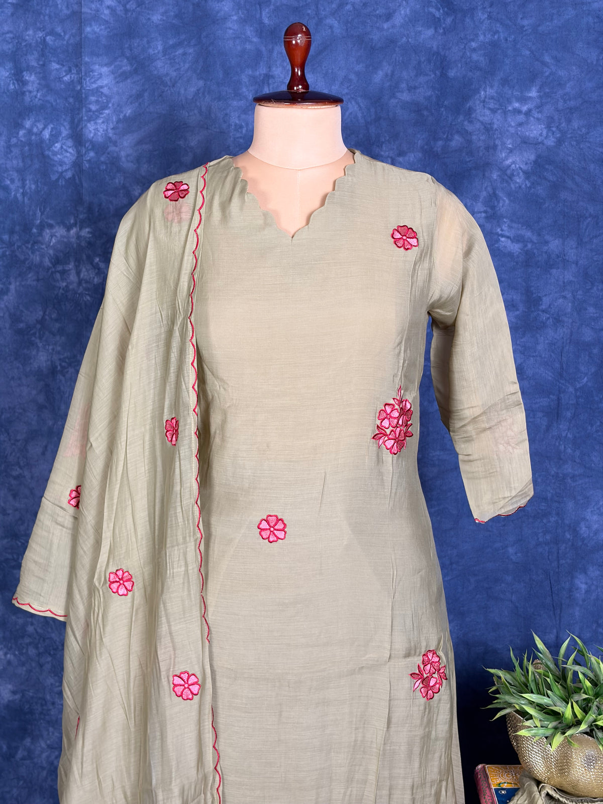 Pure mulchendari with embroidery work