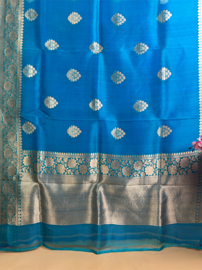 Pure Kora saree with kadwa weaving
