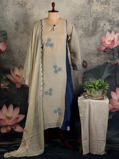 Pure mulchendari with flared and knot work