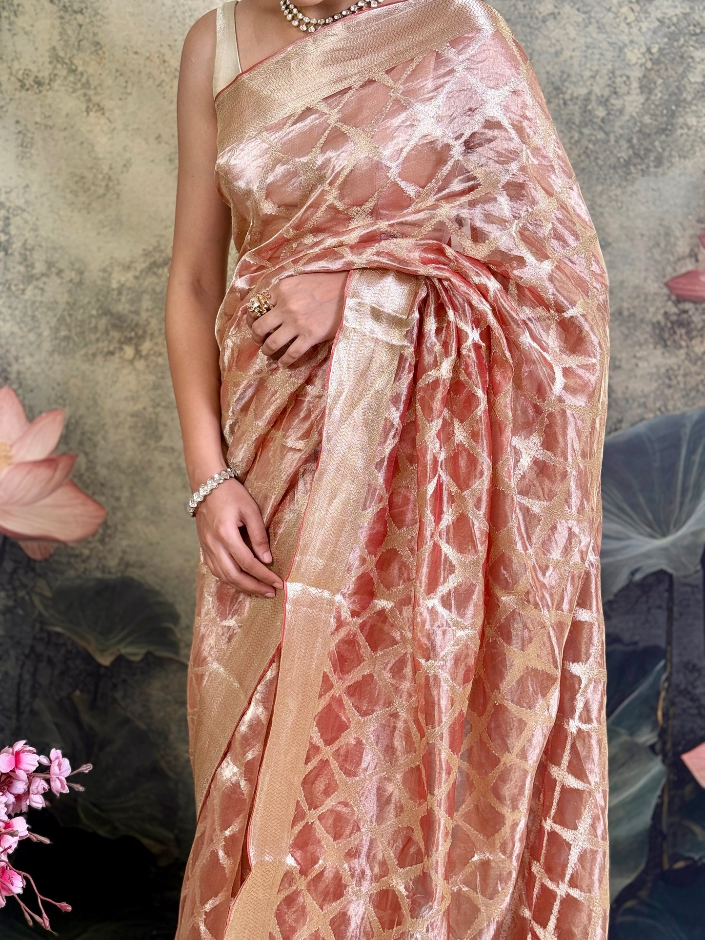 Pure tissue pattu with paithani work