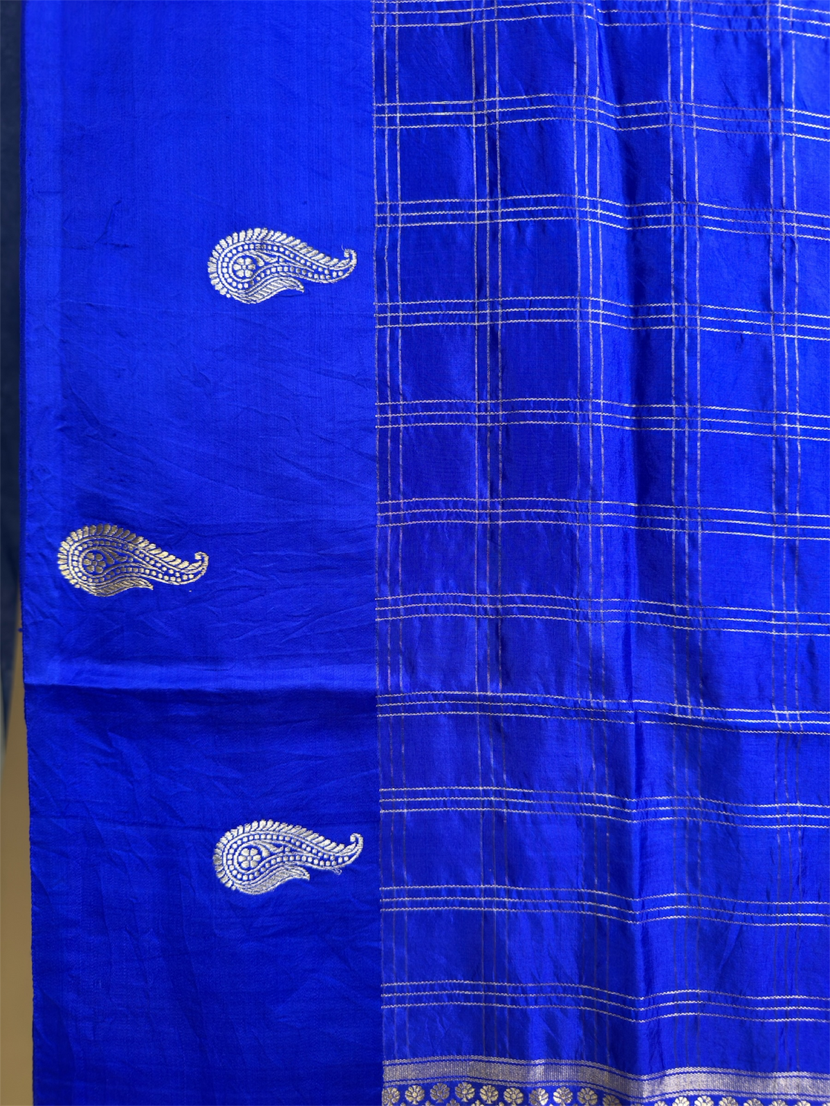 Pure raw mango saree with kadwa weaving