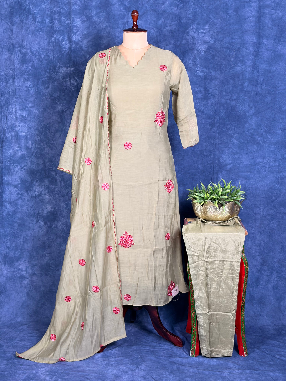 Pure mulchendari with embroidery work