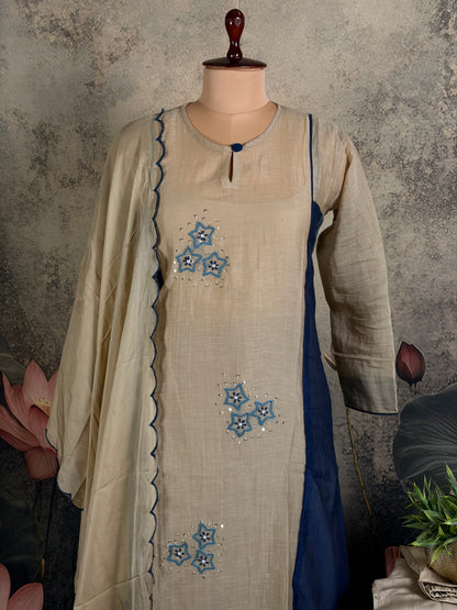 Pure mulchendari with flared and knot work