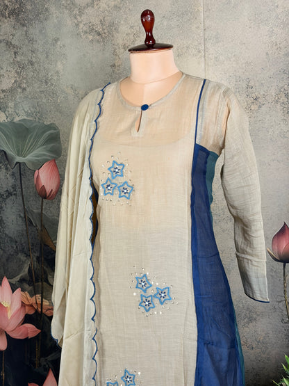 Pure mulchendari with flared and knot work