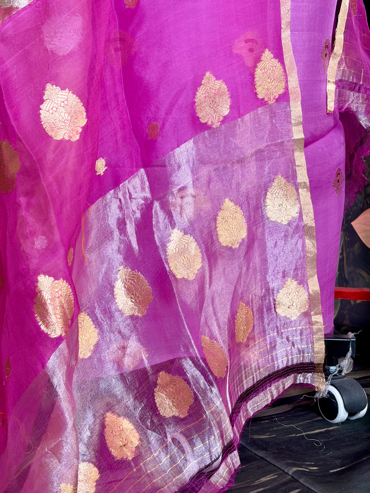 Pure Kora silk with kadwa weaving & Meenakari