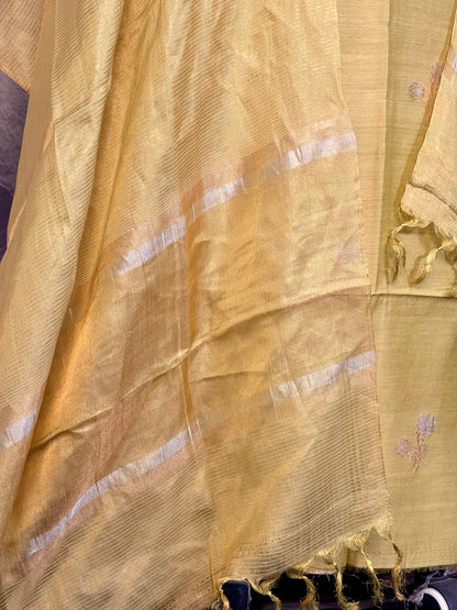 Pure Moonga silk with tissue Poona dupatta