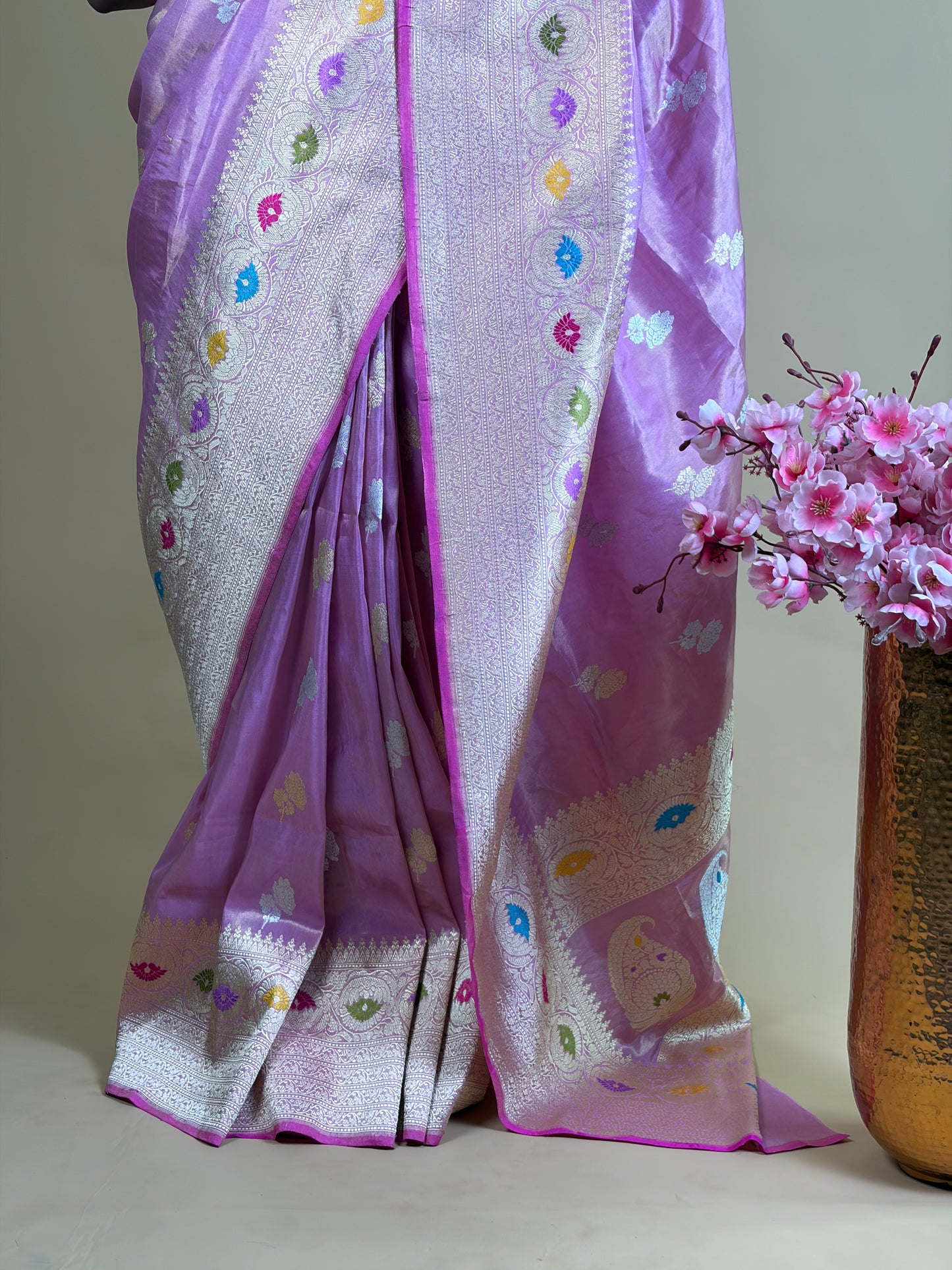 Pure Banarasi Iktara saree with meenakari