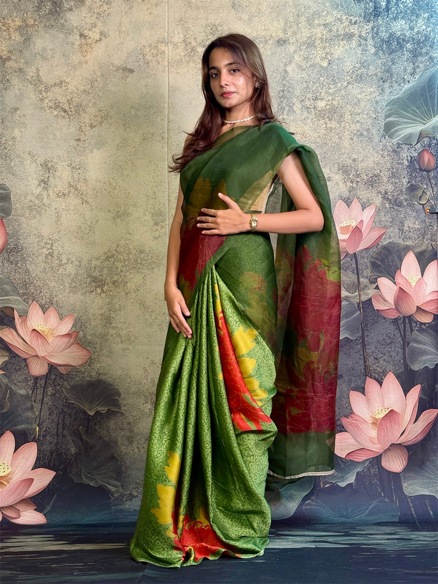 Pure organza Saree with crepe fabric and digital print.