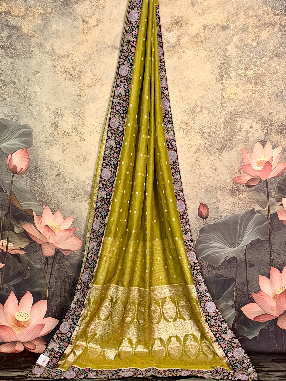 Pure chanderi with weaving & petitpoint border