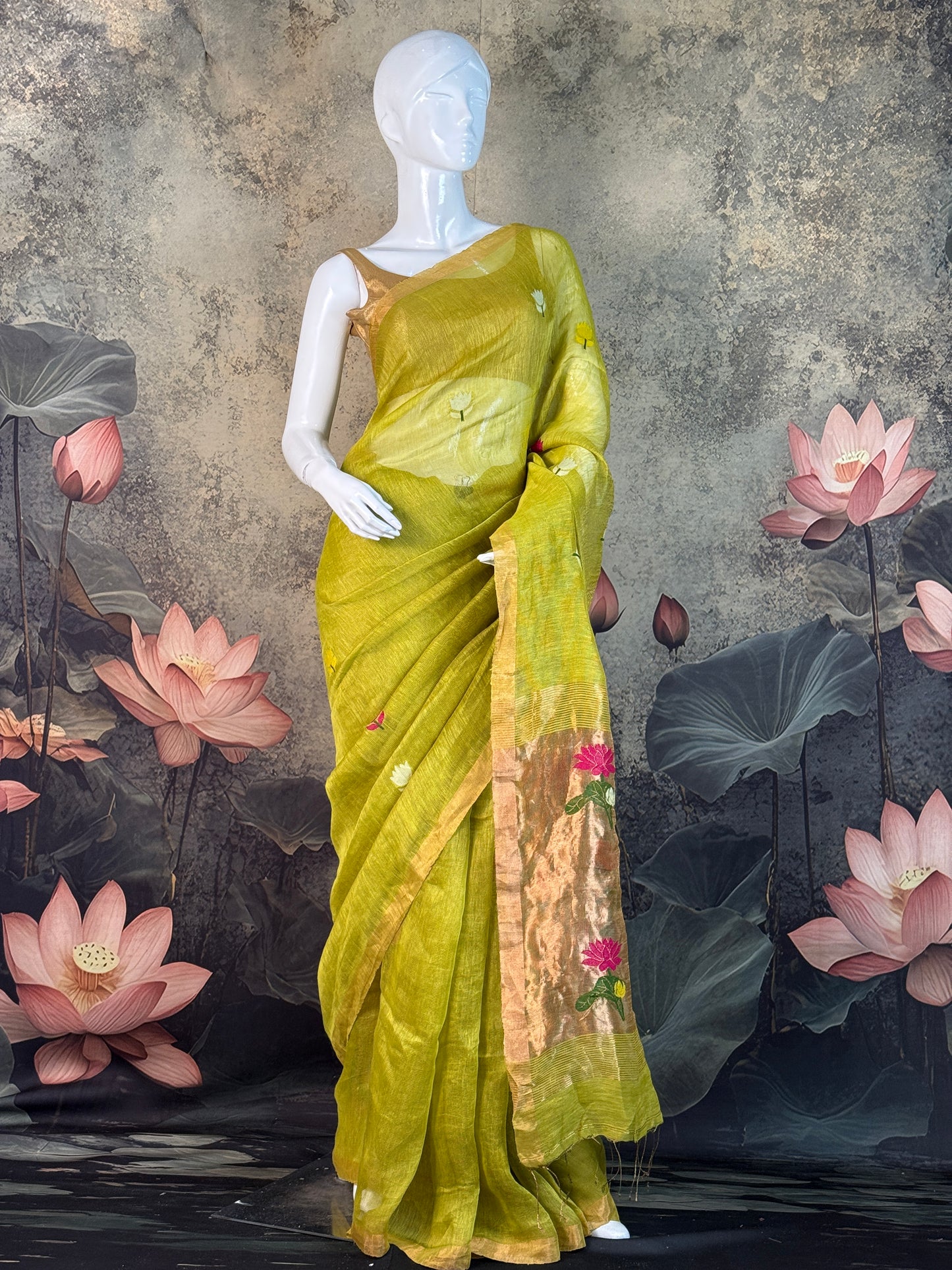 Pure Silk Linen Jamdani Saree – Handwoven Elegant Green Festive Wear