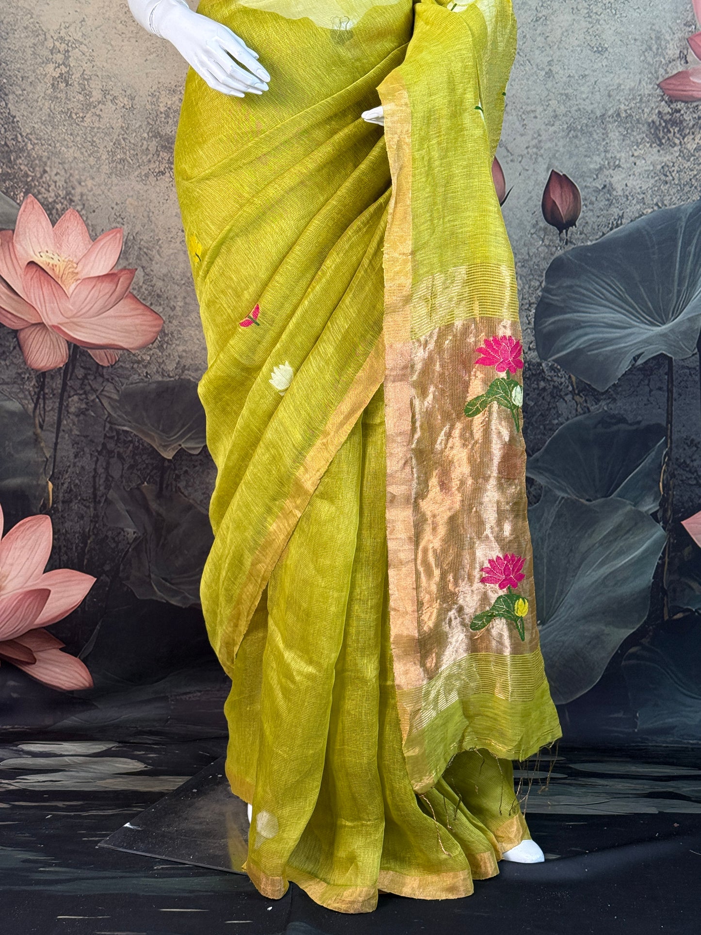 Pure Silk Linen Jamdani Saree – Handwoven Elegant Green Festive Wear