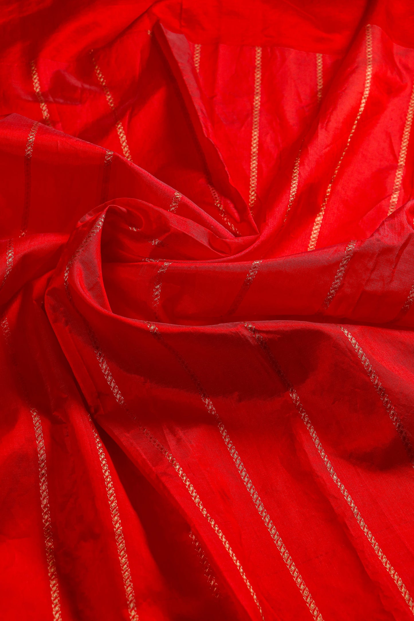 Pure Kora Silk Saree with Rich Katan Border – Handwoven Banarasi Elegance