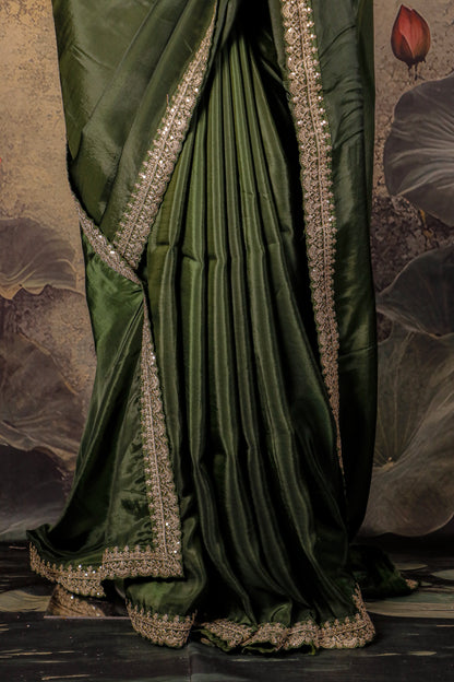 Pure Crepe Silk Saree with Sabyasachi-Style Lace Border & 1gm Velvet Jamdani Blouse