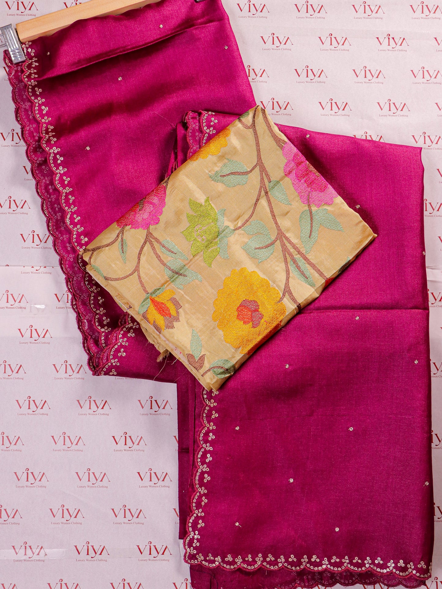 Handcrafted Tussar Silk Saree with Peta Embellishment & Jamdani Blouse