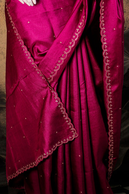 Handcrafted Tussar Silk Saree with Peta Embellishment & Jamdani Blouse