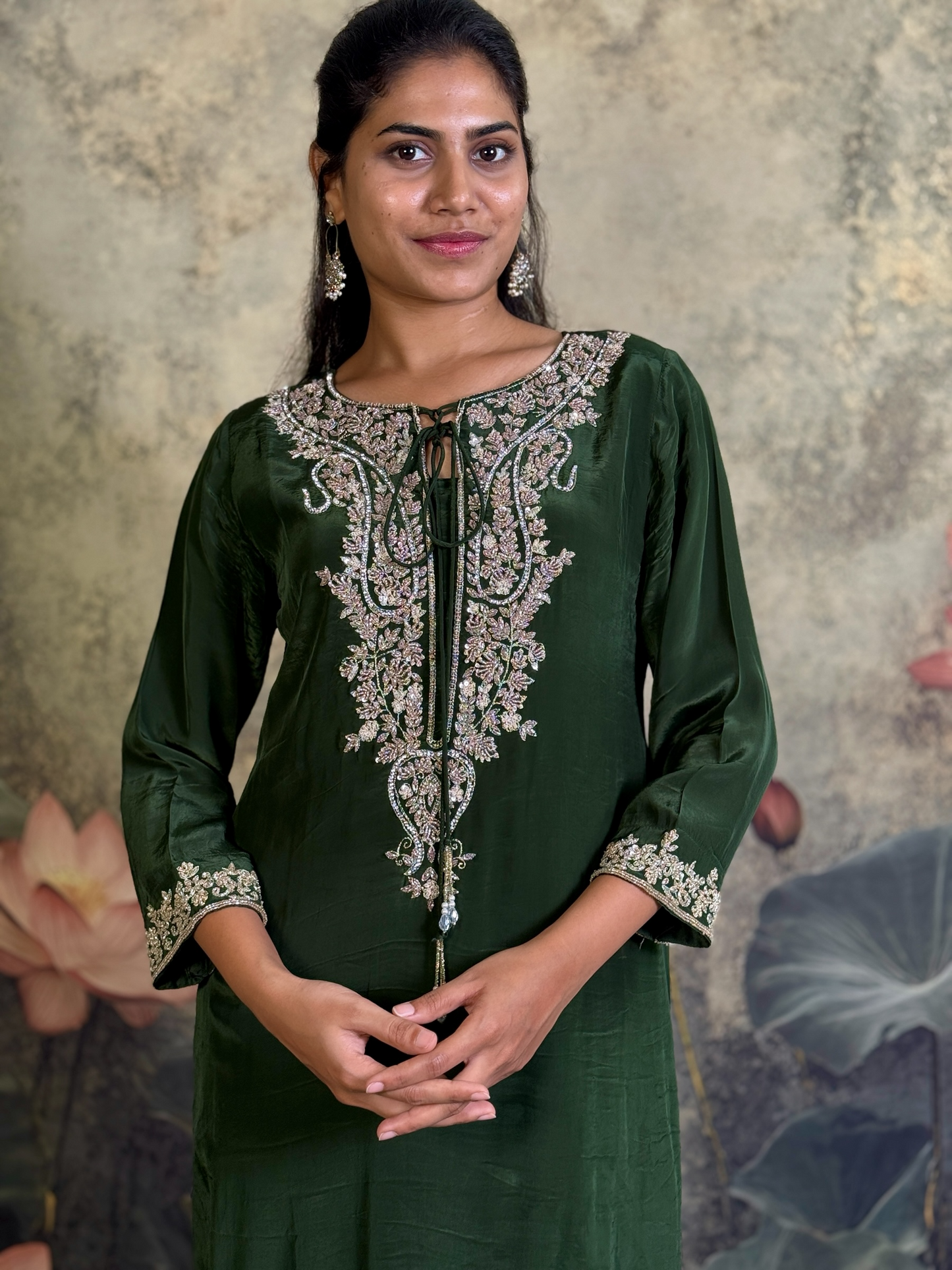 Pure crepe with handwork 2-piece suit