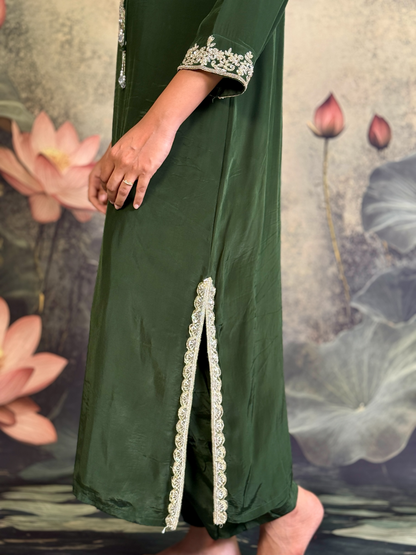 Pure crepe with handwork 2-piece suit