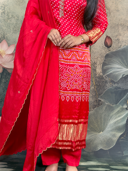 Pure crepe with bandhani and handwork