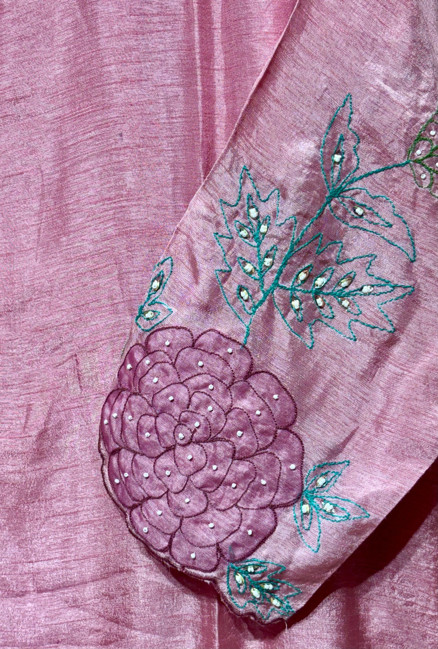 PURE DOLA SILK WITH APPLIQUE 3-PIECE SUIT