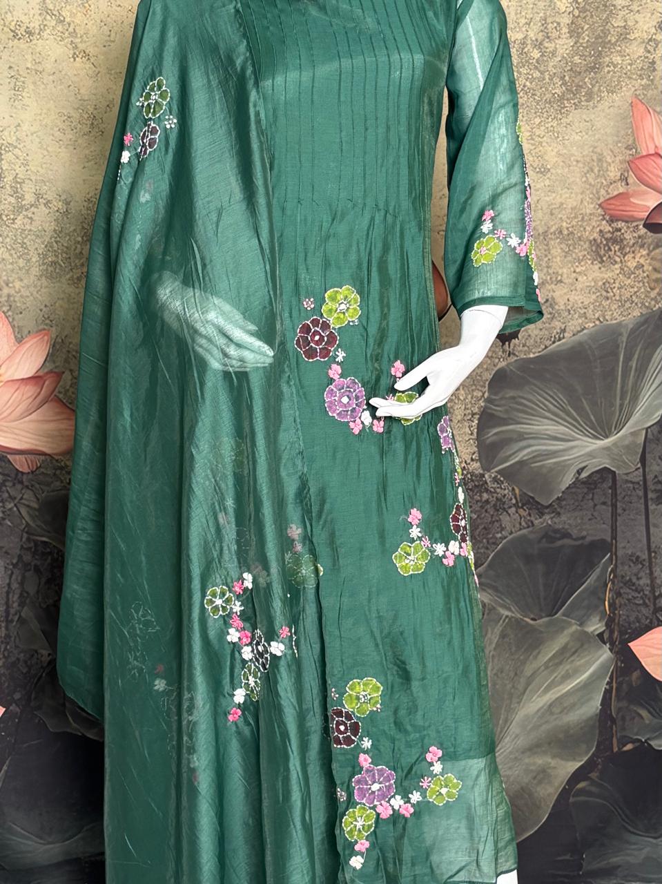 Emerald Grace – Pure Chanderi Silk Hand-Painted 3 piece suit