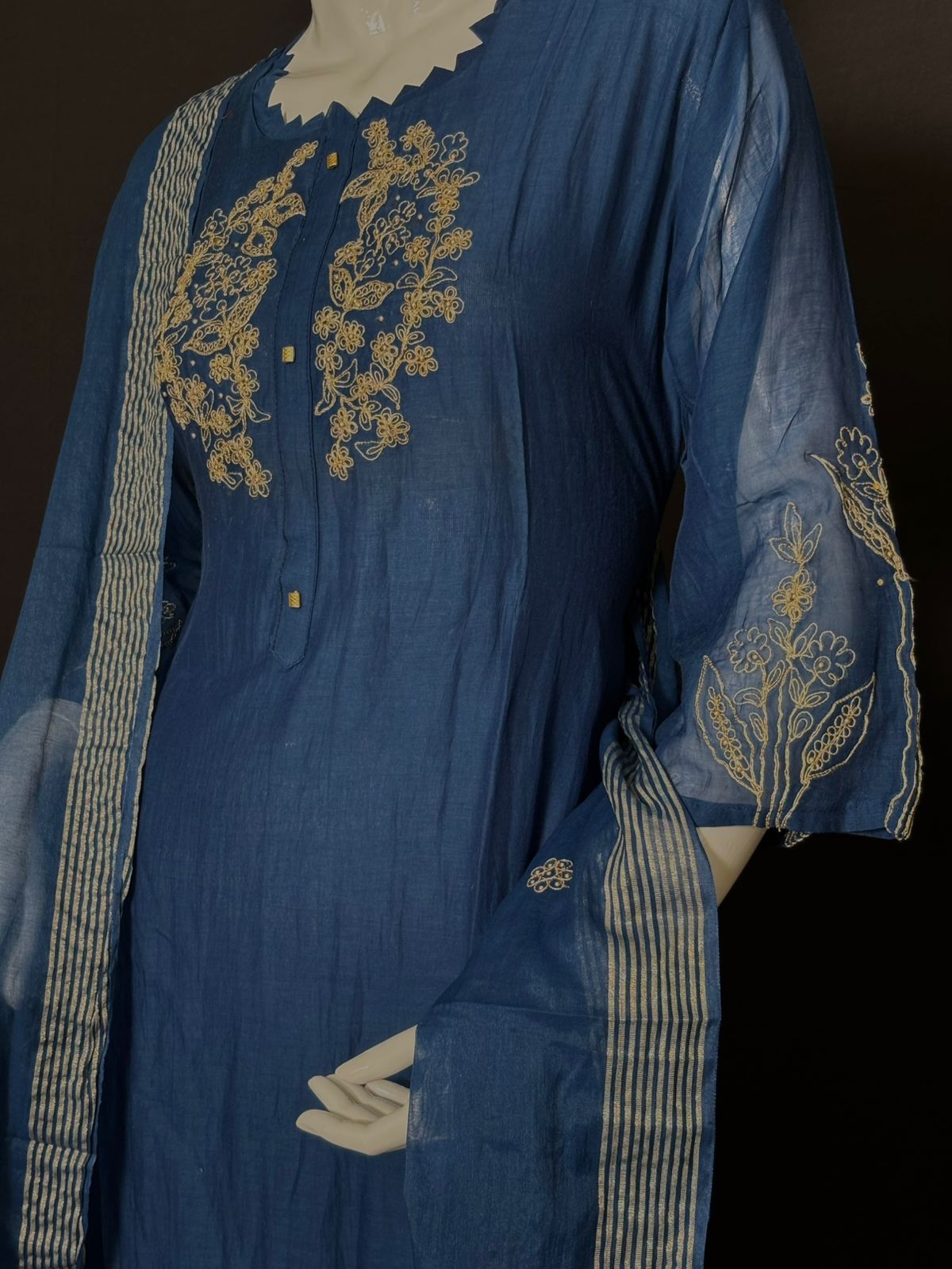 Sapphire Elegance – Pure Mul Chanderi Handcrafted Ensemble