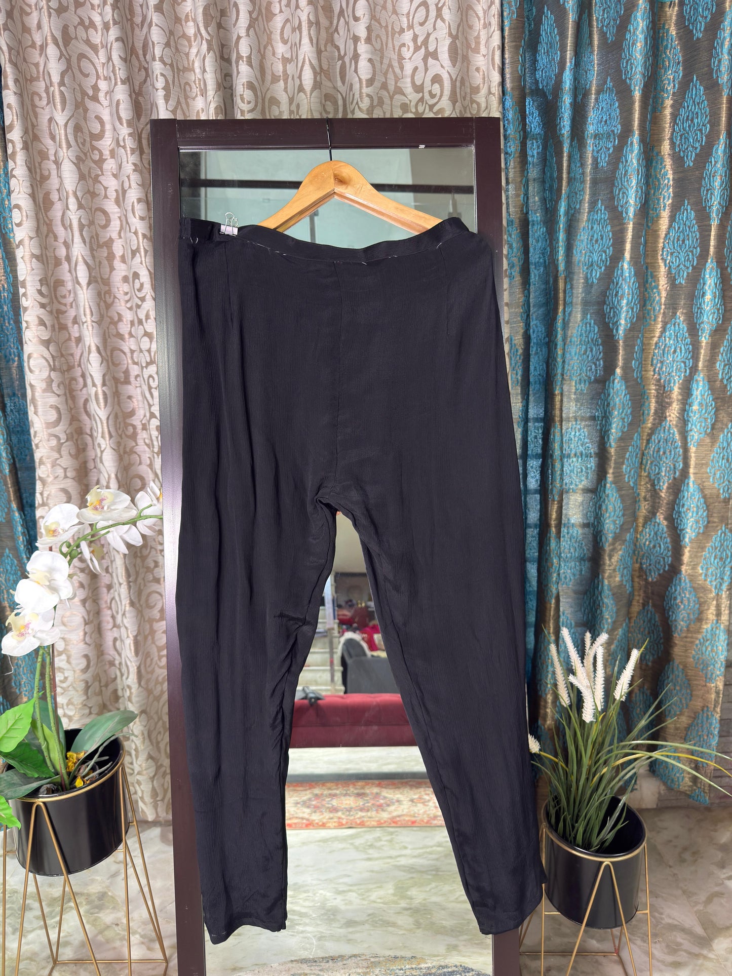 Pure Chinnon Crepe 2-Piece Suit with Heavy Handwork