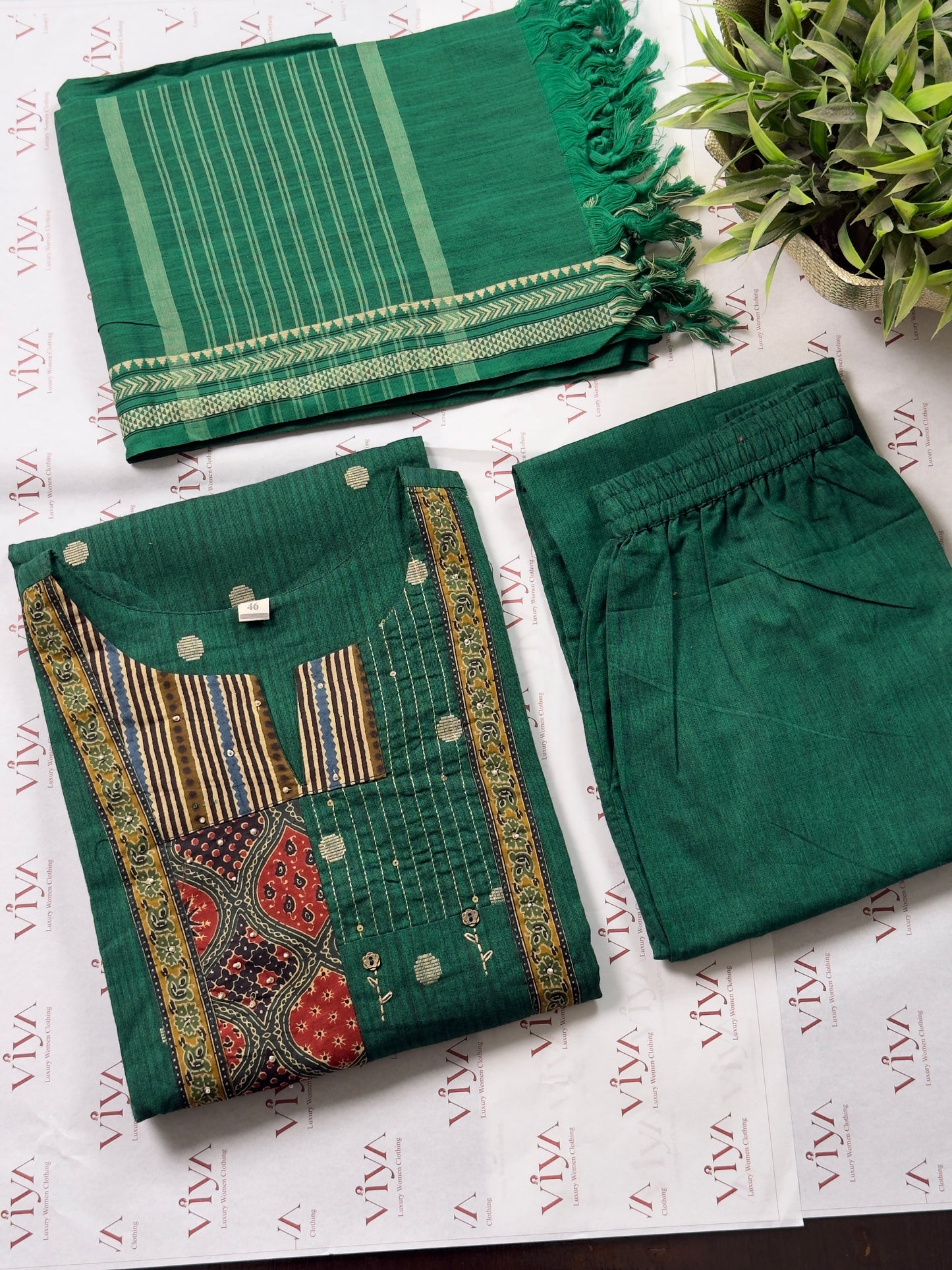 Green Handloom Cotton Hand Applique Suit Set – 3 Piece