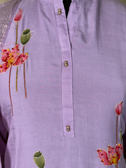 Lavender Mulmul Chanderi Handpaint & Handwork Kurta Set – 3 Piece